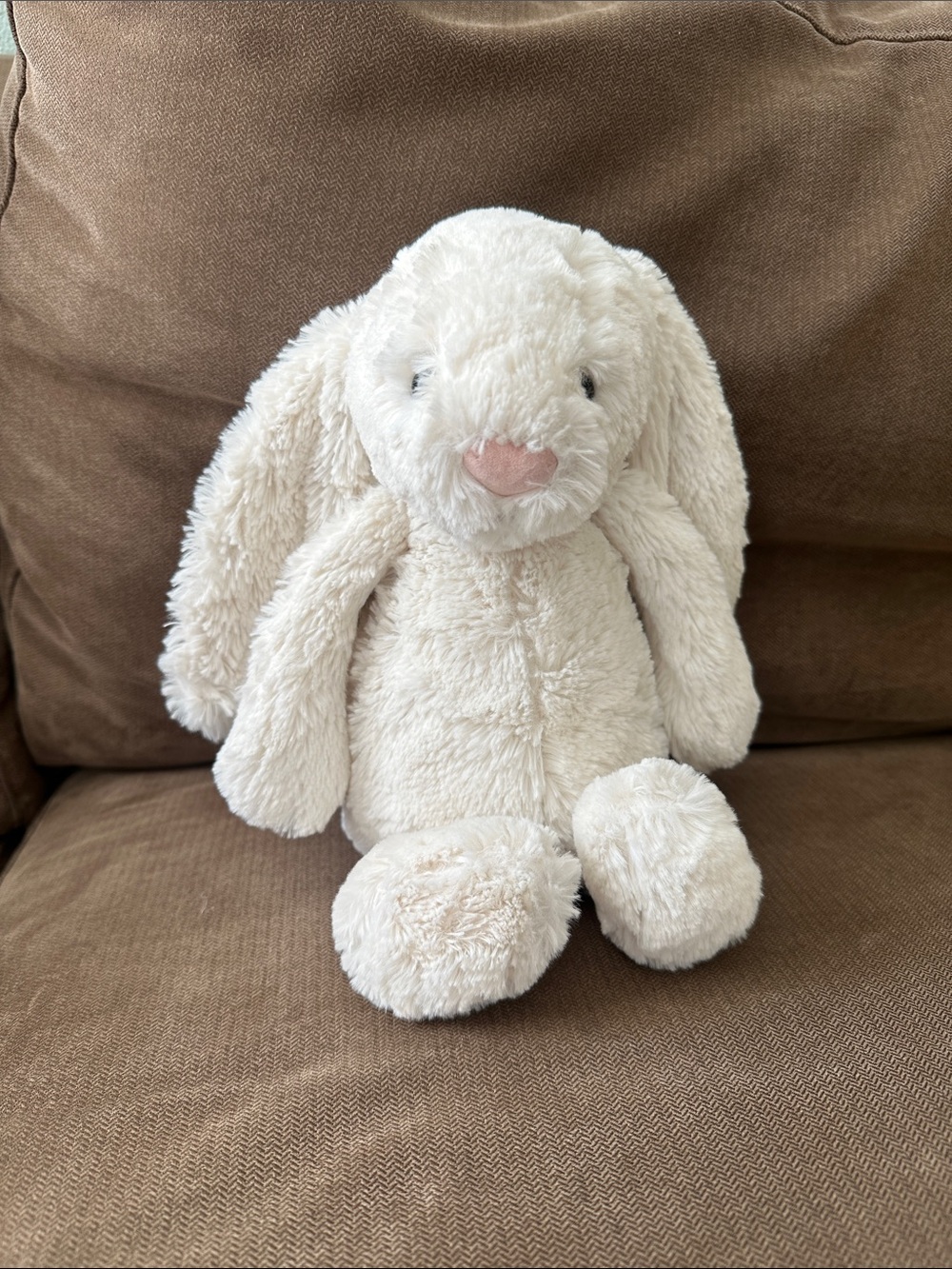 Jellycat Bashful Bunny in white